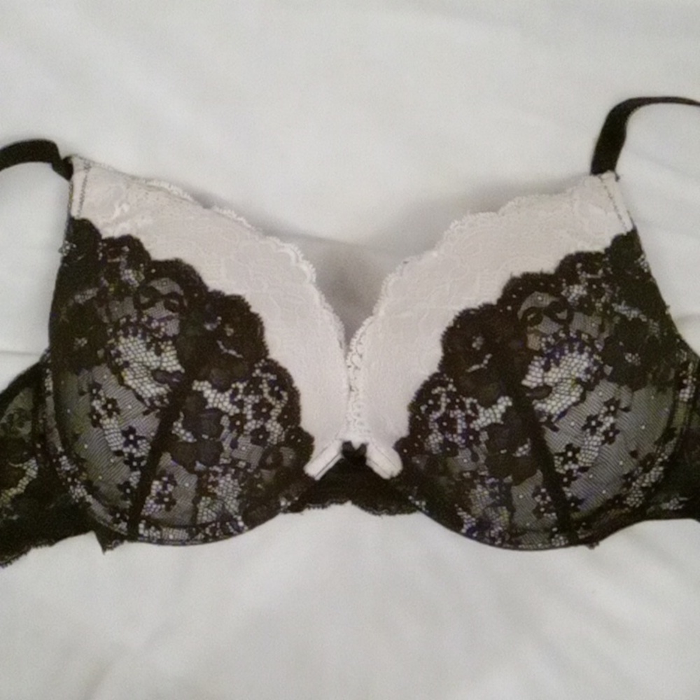 Victoria's secret plunge bra push-up